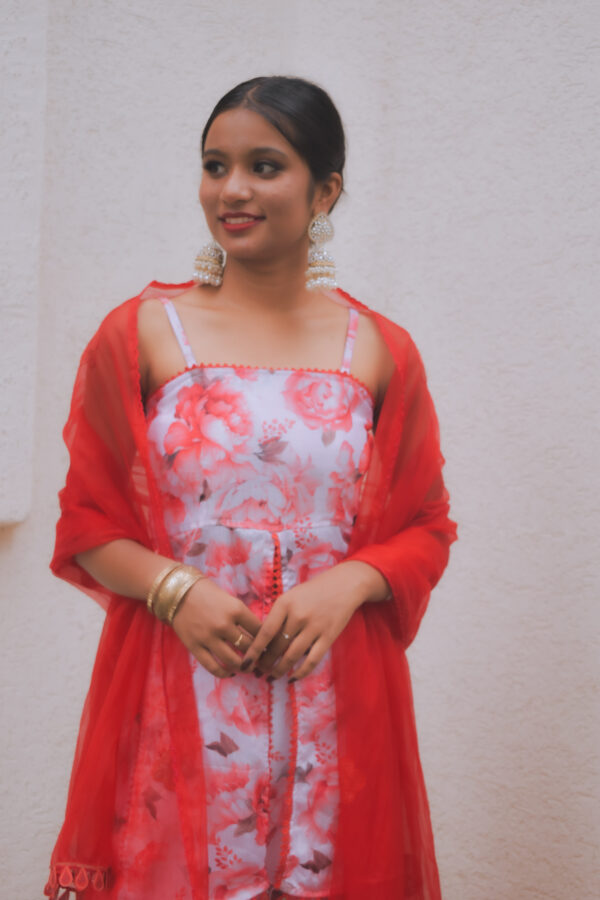 "GULMOHAR" Red floral sharara kurta set with intricate lace work - Image 2